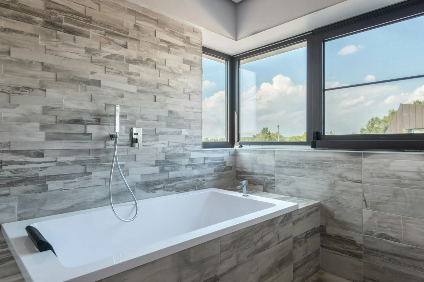 A beautiful bathroom tub.